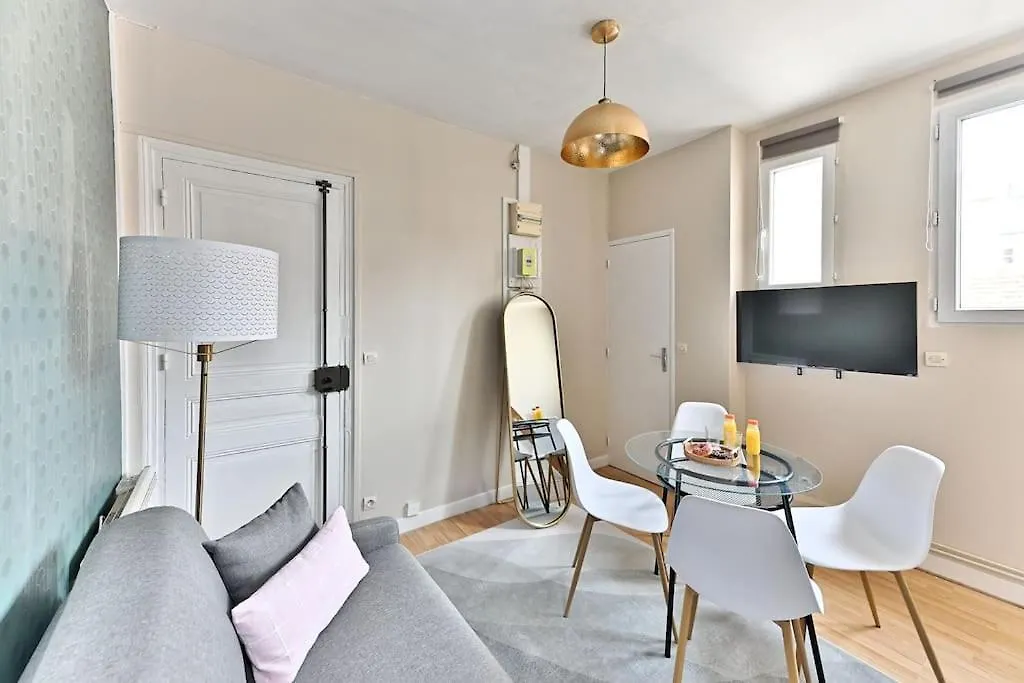 Loft Mezzanine Central A Paris 14Eme France